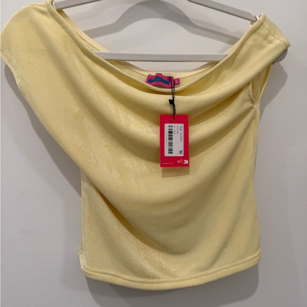 Edikted Light Yellow Off-Shoulder Top